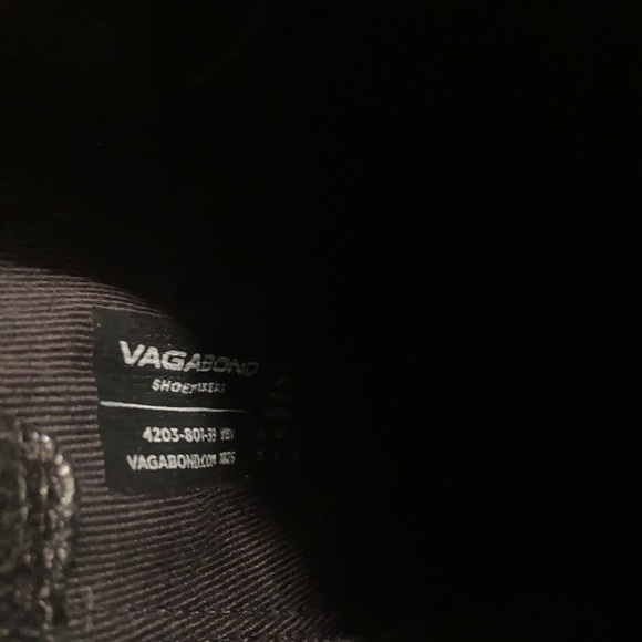 Women’s 8 Vagabond Shoemakers
Sheila Leather Chelsea Bootie - Picture 12 of 13